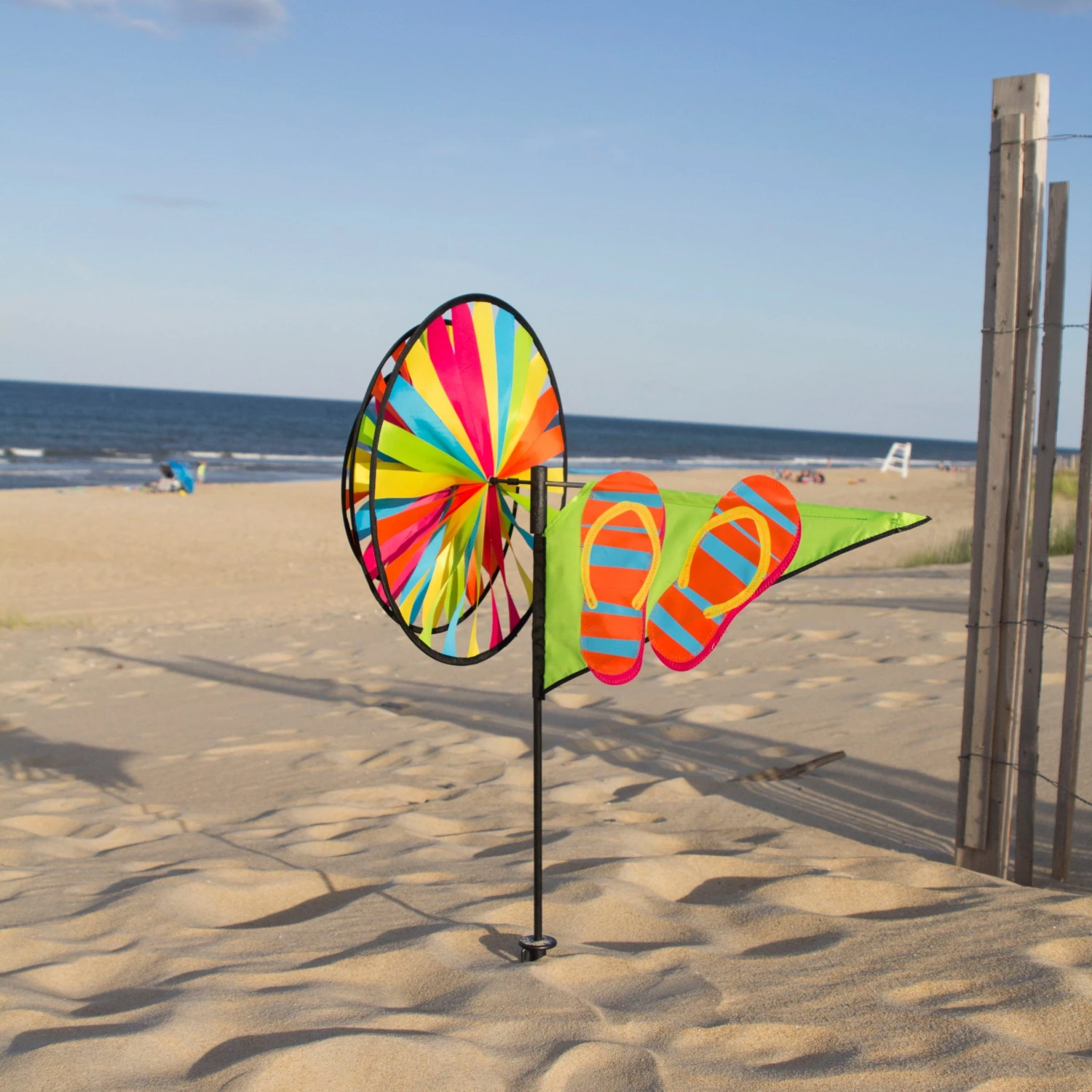 WindGarden Triple Spinner - Flip Flops 2 WindGarden Triple Spinner - Flip Flops